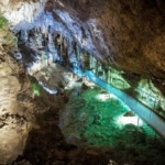 Le Lac aux Atolls, Grotte des Canalettes