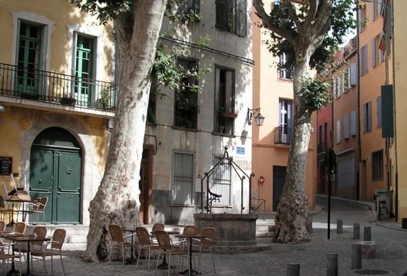 Place de la Revolution Francaise