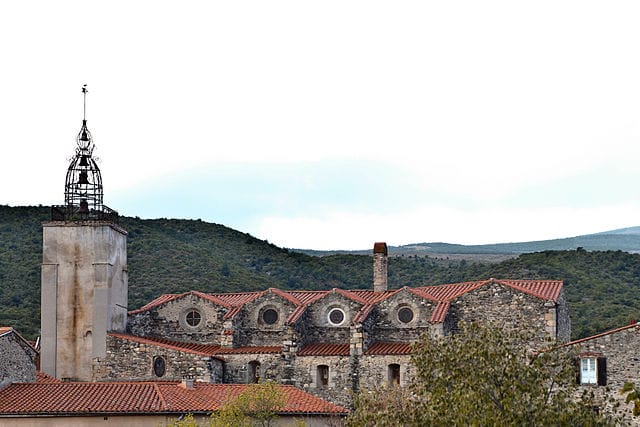 Catllar church