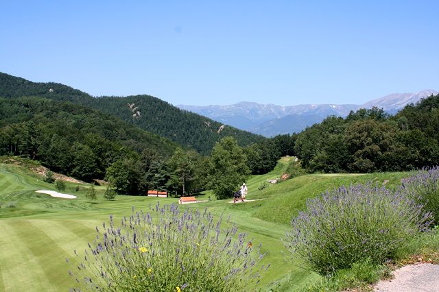 Golf in the pyrenees orientales