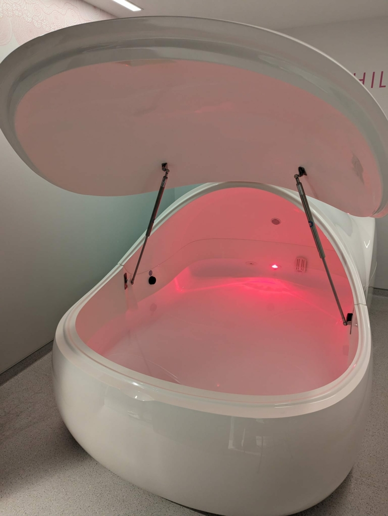 Float your stress & strain away at Silence, Saint Estève