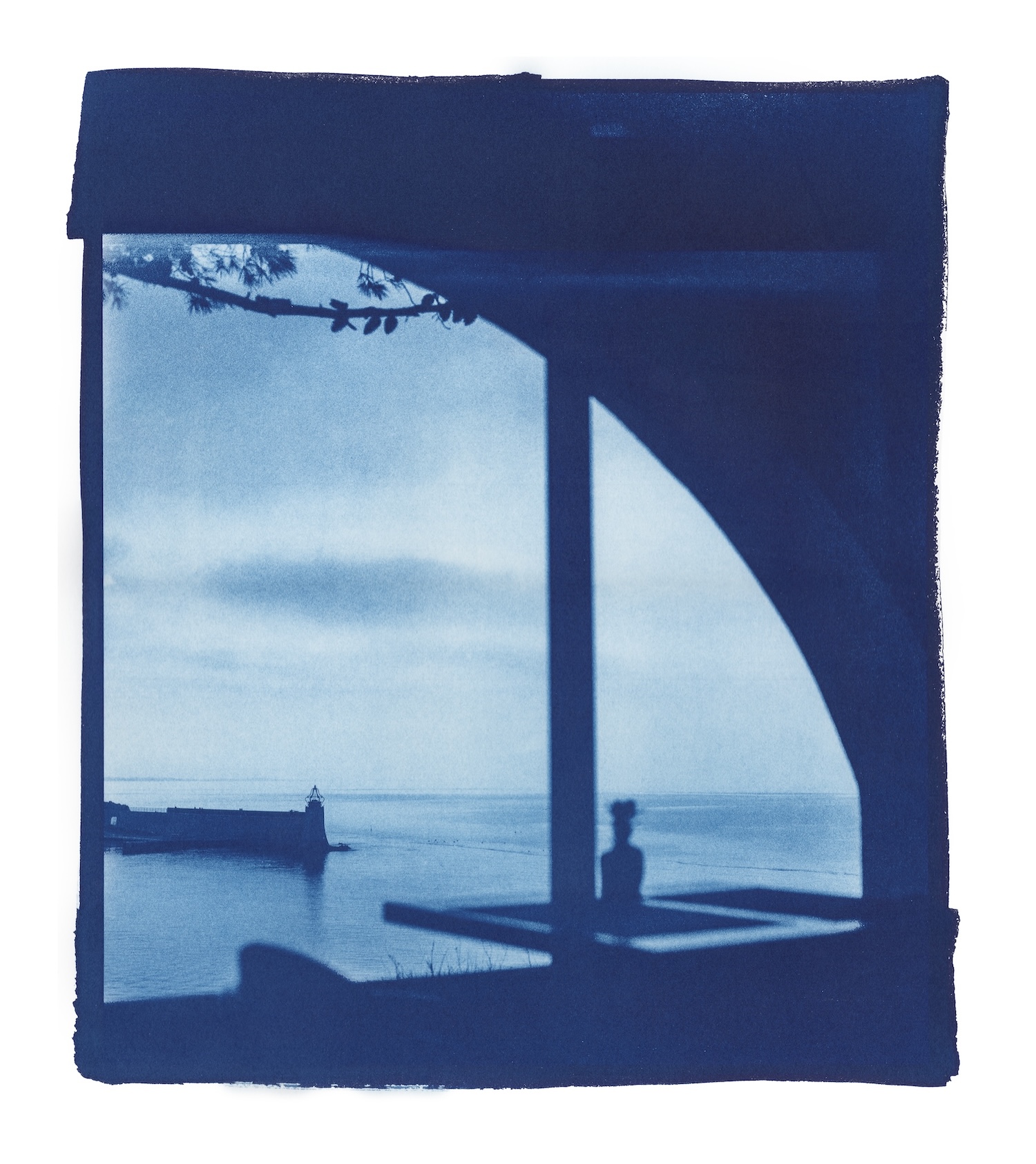 A new gallery has just opened in Collioure  exhibiting the  works of  12 photographers whose  visions  of the  village  are presented in shades of blue.