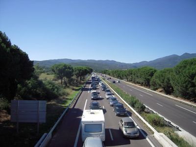 Motorway_traffic_in_August_-_Le_Boulou