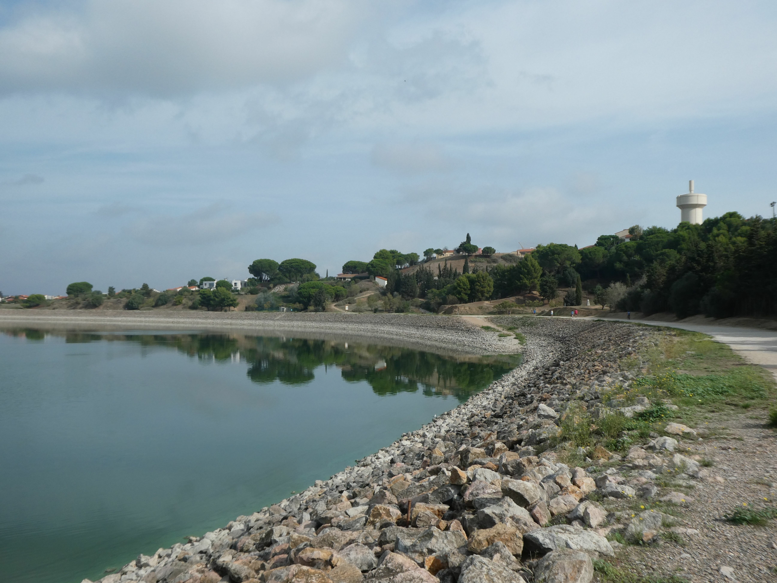 villeneuve de la raho